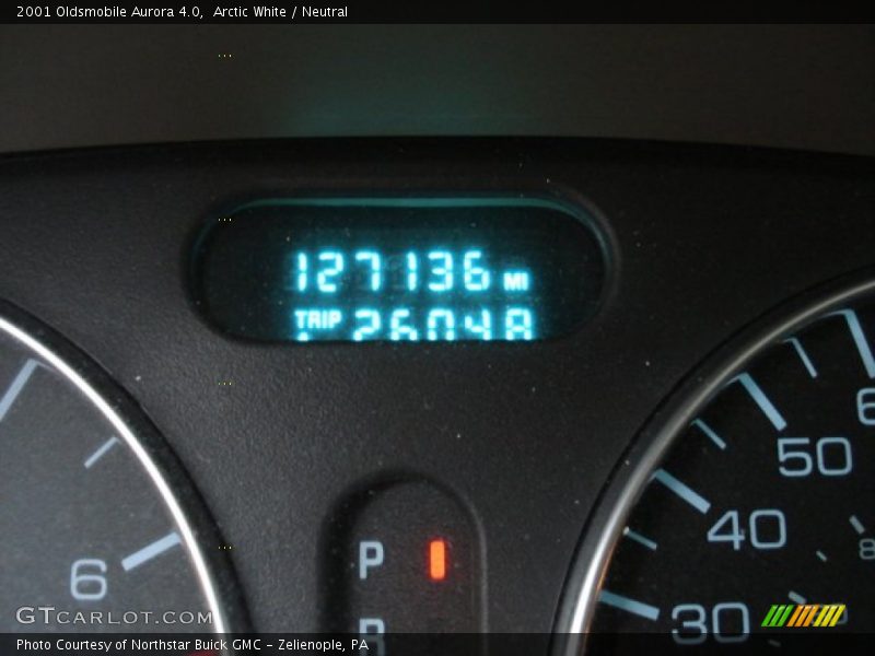 Arctic White / Neutral 2001 Oldsmobile Aurora 4.0