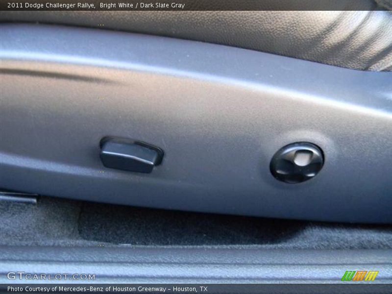 Bright White / Dark Slate Gray 2011 Dodge Challenger Rallye