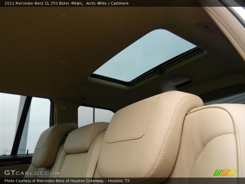 Arctic White / Cashmere 2011 Mercedes-Benz GL 350 Blutec 4Matic