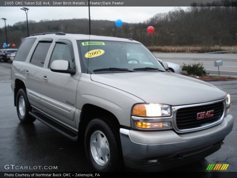 Silver Birch Metallic / Pewter/Dark Pewter 2005 GMC Yukon SLE 4x4