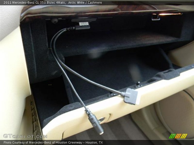 Arctic White / Cashmere 2011 Mercedes-Benz GL 350 Blutec 4Matic