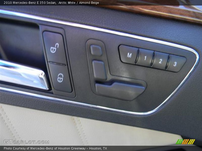 Arctic White / Almond Beige 2010 Mercedes-Benz E 350 Sedan