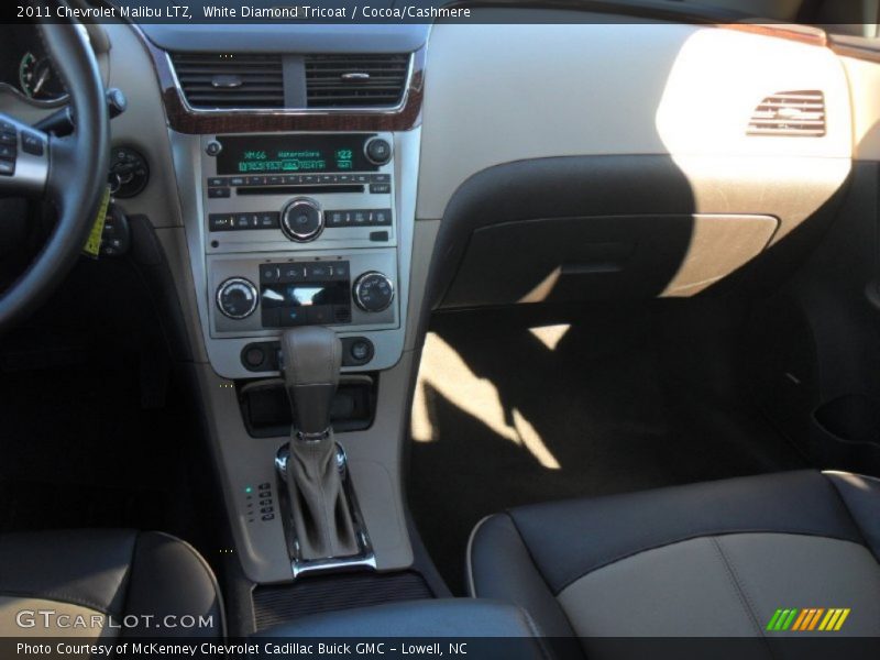 White Diamond Tricoat / Cocoa/Cashmere 2011 Chevrolet Malibu LTZ