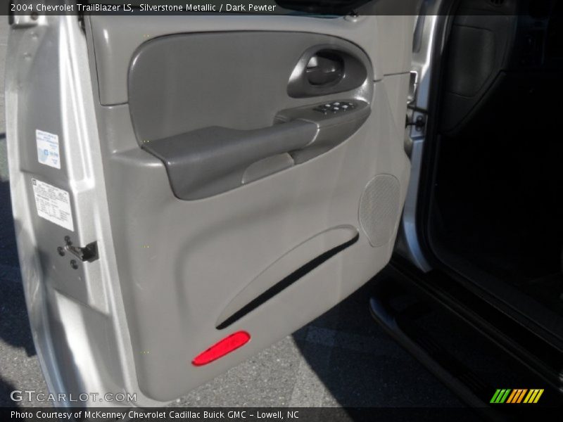 Silverstone Metallic / Dark Pewter 2004 Chevrolet TrailBlazer LS