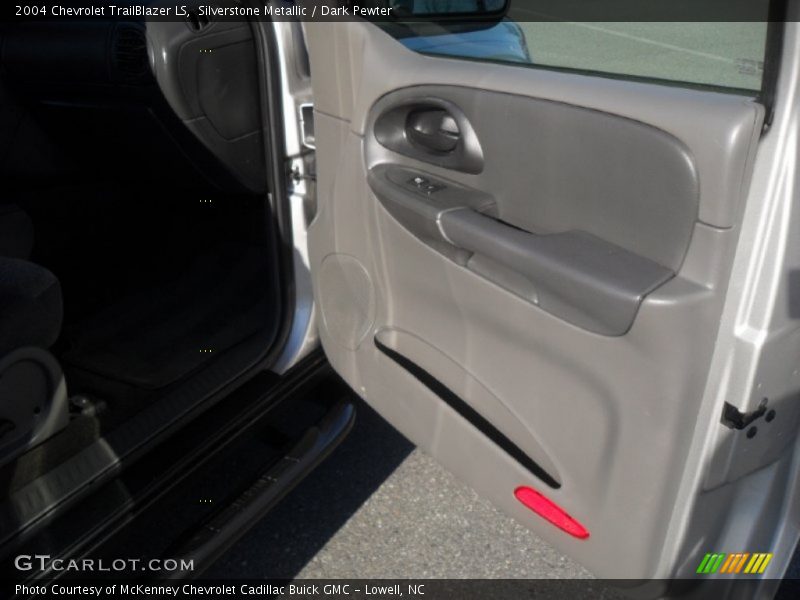 Silverstone Metallic / Dark Pewter 2004 Chevrolet TrailBlazer LS