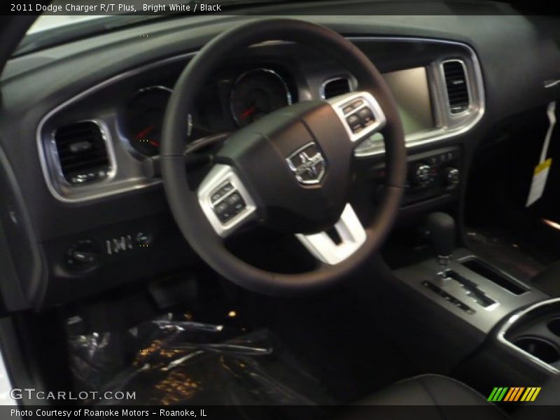Bright White / Black 2011 Dodge Charger R/T Plus