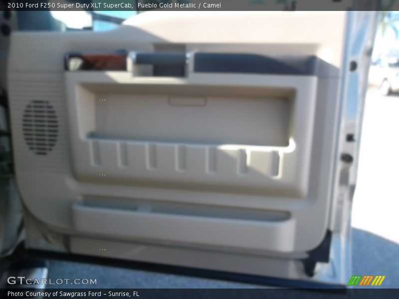 Pueblo Gold Metallic / Camel 2010 Ford F250 Super Duty XLT SuperCab