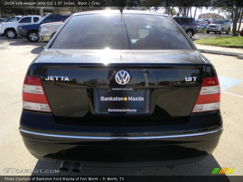 Black / Grey 2004 Volkswagen Jetta GLS 1.8T Sedan