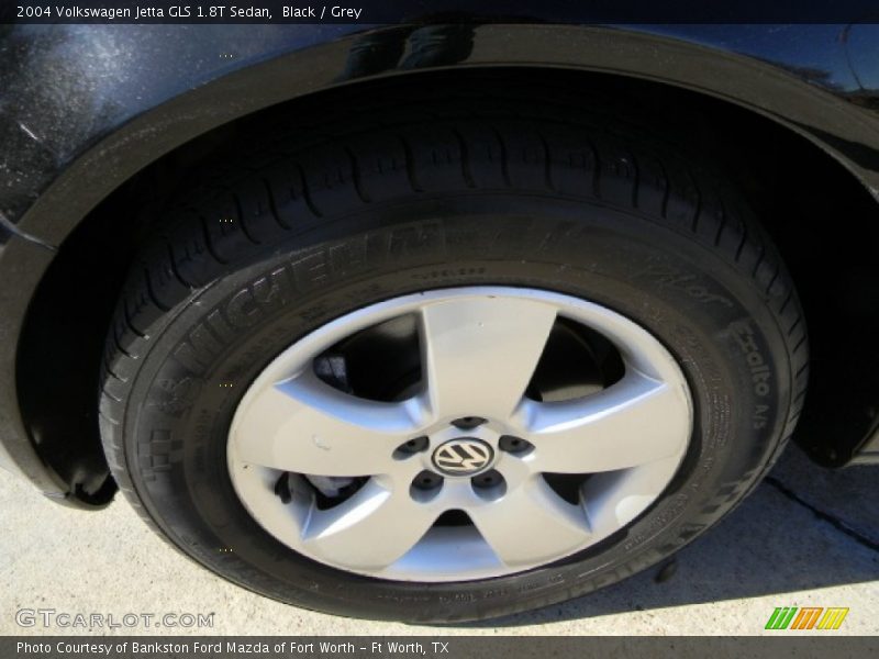 Black / Grey 2004 Volkswagen Jetta GLS 1.8T Sedan