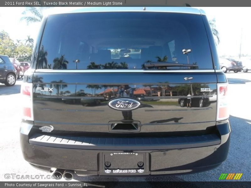 Tuxedo Black Metallic / Medium Light Stone 2011 Ford Flex SEL