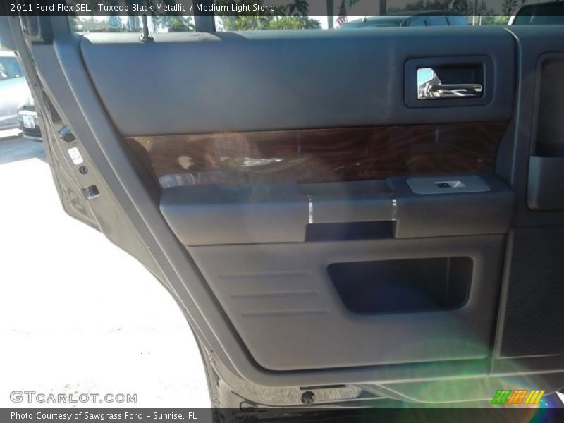 Tuxedo Black Metallic / Medium Light Stone 2011 Ford Flex SEL