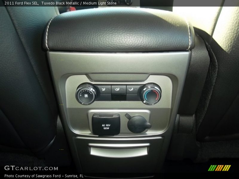 Tuxedo Black Metallic / Medium Light Stone 2011 Ford Flex SEL