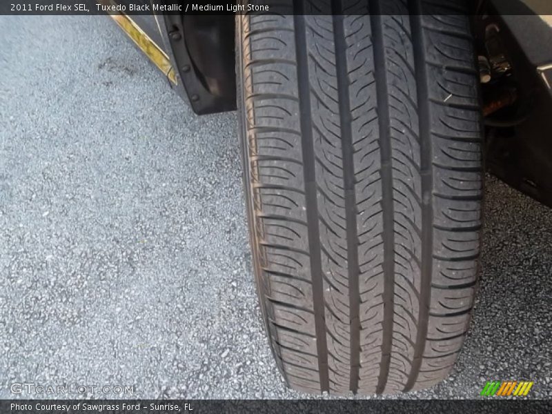 Tuxedo Black Metallic / Medium Light Stone 2011 Ford Flex SEL