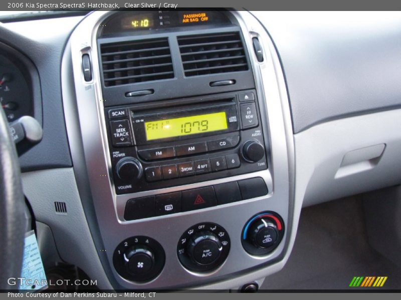Clear Silver / Gray 2006 Kia Spectra Spectra5 Hatchback