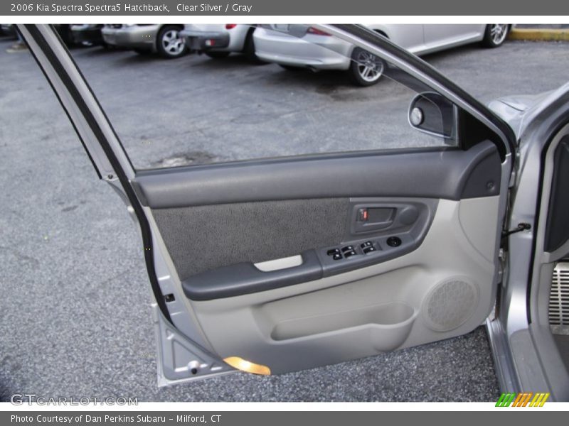 Clear Silver / Gray 2006 Kia Spectra Spectra5 Hatchback