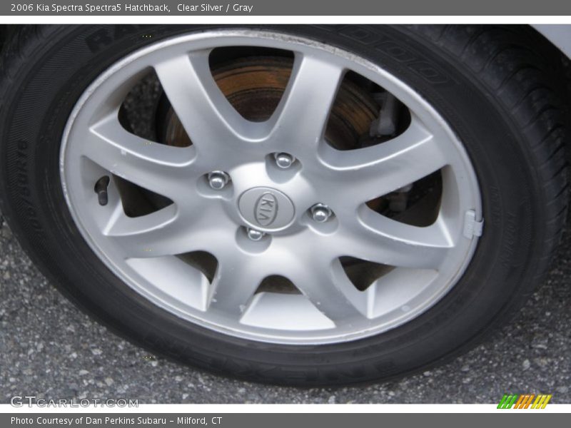Clear Silver / Gray 2006 Kia Spectra Spectra5 Hatchback