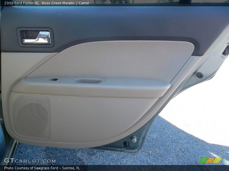 Moss Green Metallic / Camel 2009 Ford Fusion SE