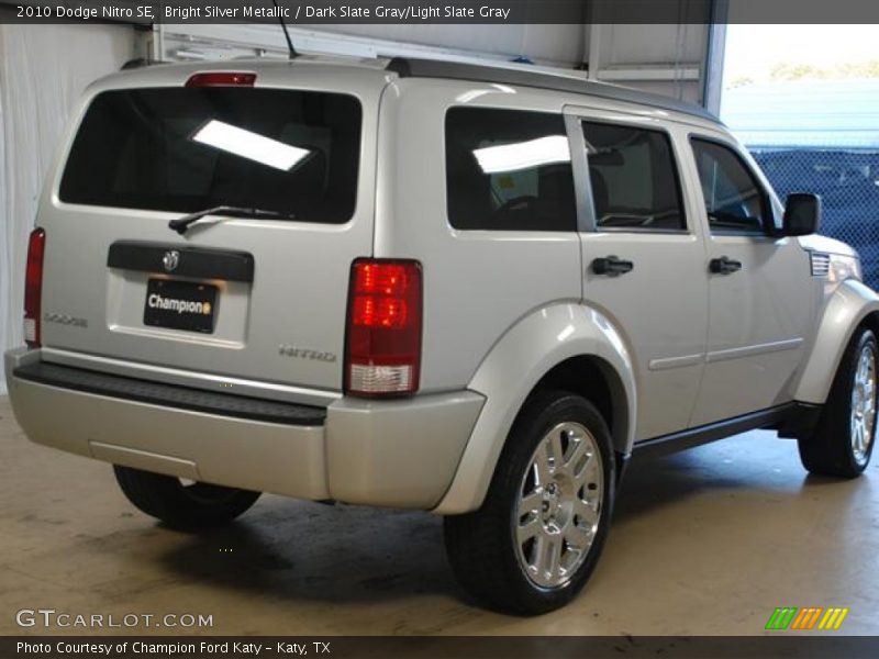Bright Silver Metallic / Dark Slate Gray/Light Slate Gray 2010 Dodge Nitro SE