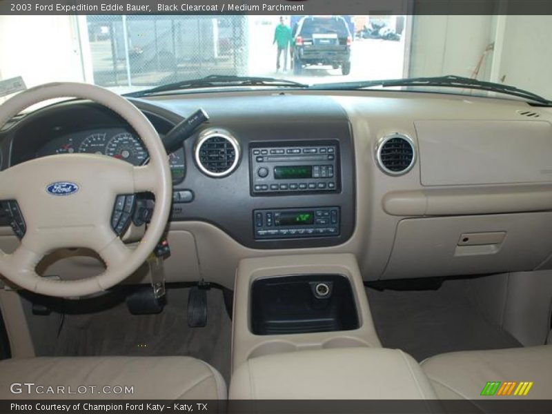 Black Clearcoat / Medium Parchment 2003 Ford Expedition Eddie Bauer
