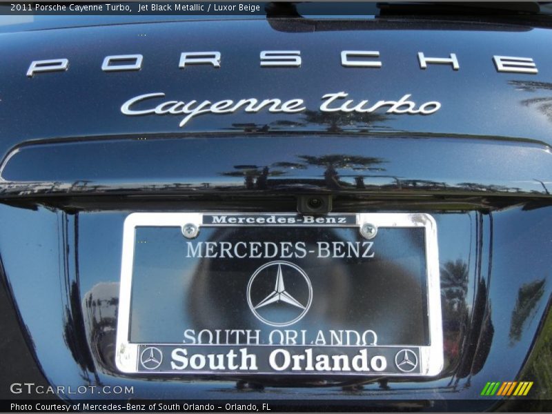 Jet Black Metallic / Luxor Beige 2011 Porsche Cayenne Turbo