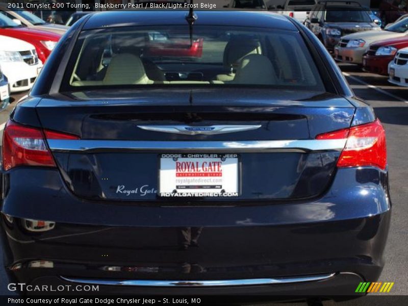 Blackberry Pearl / Black/Light Frost Beige 2011 Chrysler 200 Touring