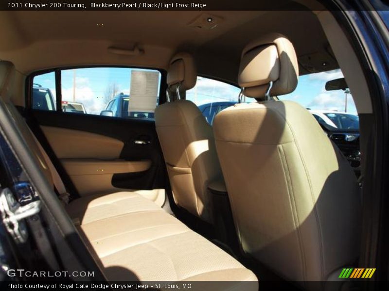 Blackberry Pearl / Black/Light Frost Beige 2011 Chrysler 200 Touring