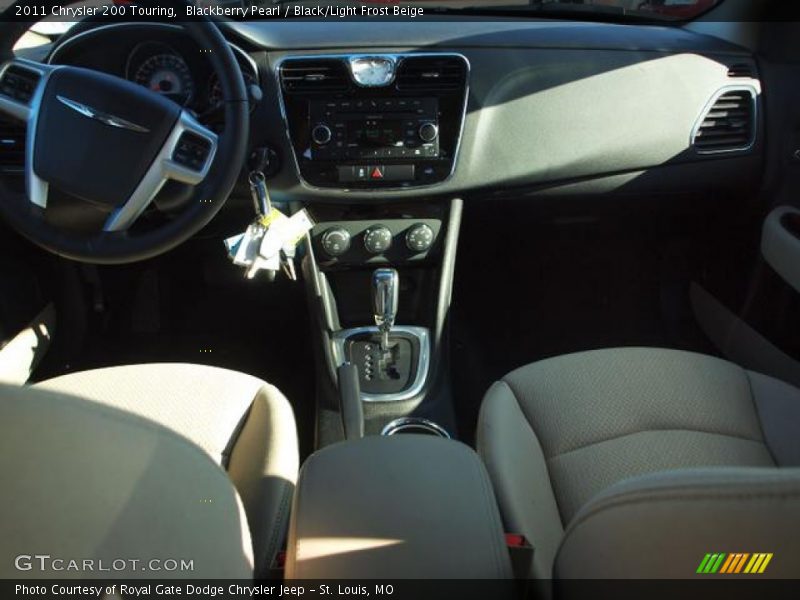 Blackberry Pearl / Black/Light Frost Beige 2011 Chrysler 200 Touring