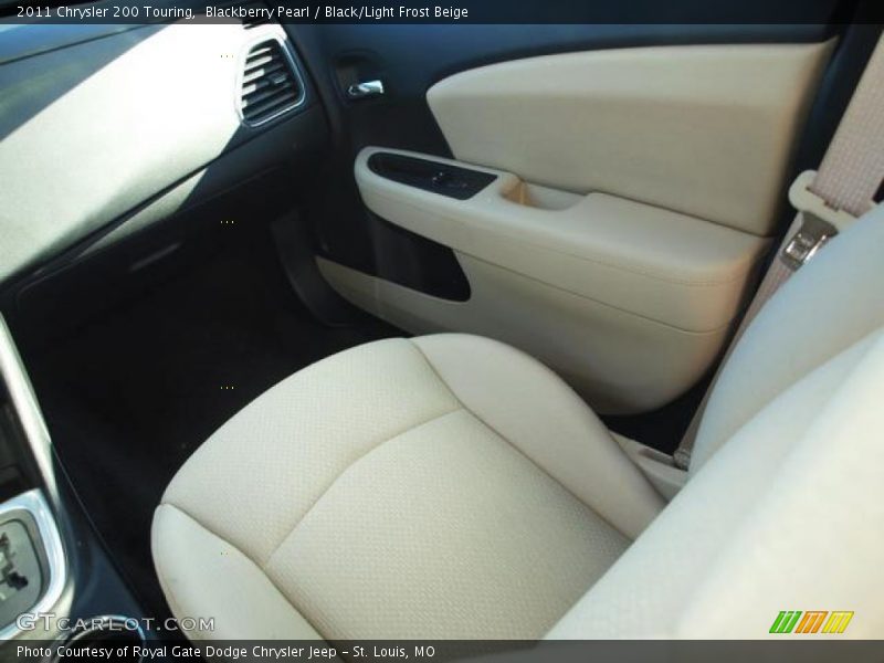 Blackberry Pearl / Black/Light Frost Beige 2011 Chrysler 200 Touring