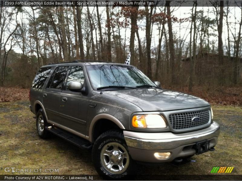 Front 3/4 View of 1999 Expedition Eddie Bauer 4x4