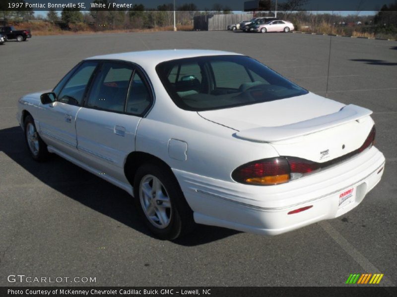 White / Pewter 1997 Pontiac Bonneville SE