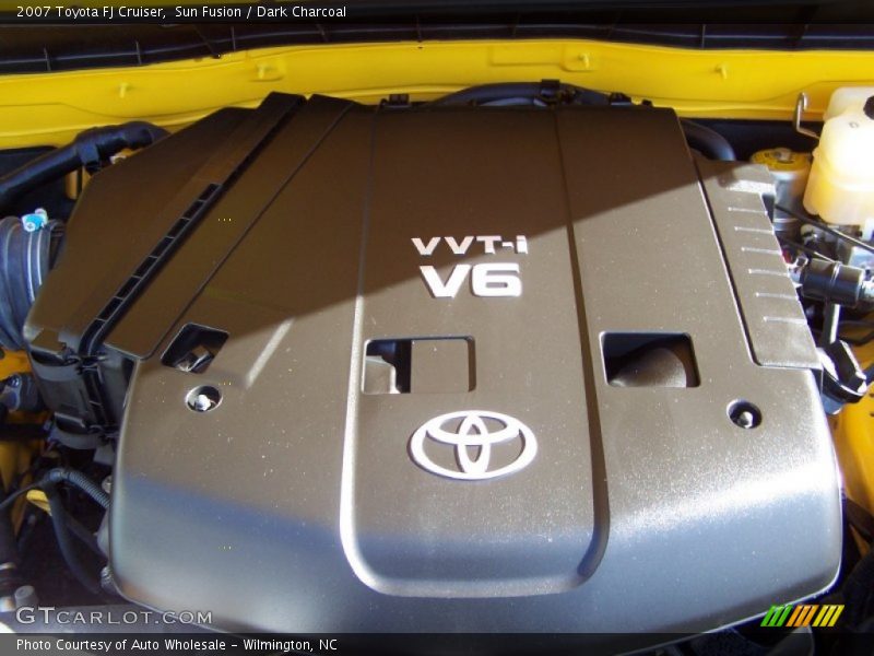 Sun Fusion / Dark Charcoal 2007 Toyota FJ Cruiser