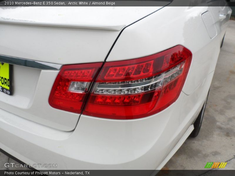 Arctic White / Almond Beige 2010 Mercedes-Benz E 350 Sedan