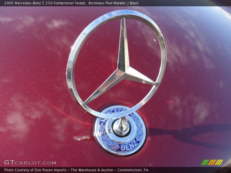 Mercedes-Benz Hood ornament - 2005 Mercedes-Benz C 230 Kompressor Sedan