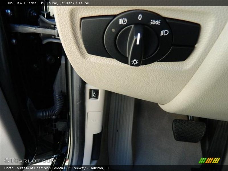 Jet Black / Taupe 2009 BMW 1 Series 135i Coupe