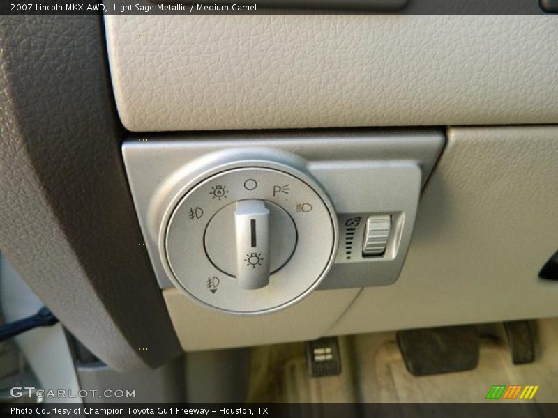Light Sage Metallic / Medium Camel 2007 Lincoln MKX AWD