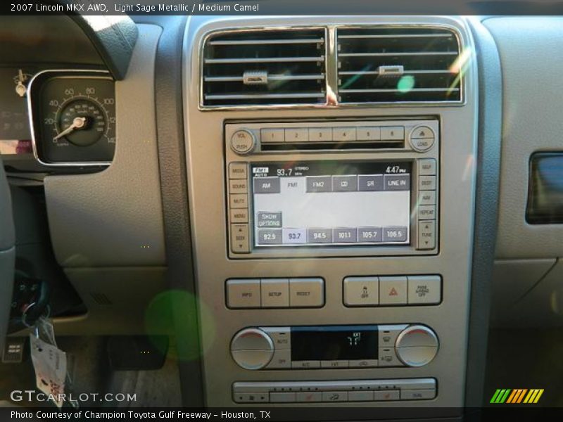 Light Sage Metallic / Medium Camel 2007 Lincoln MKX AWD