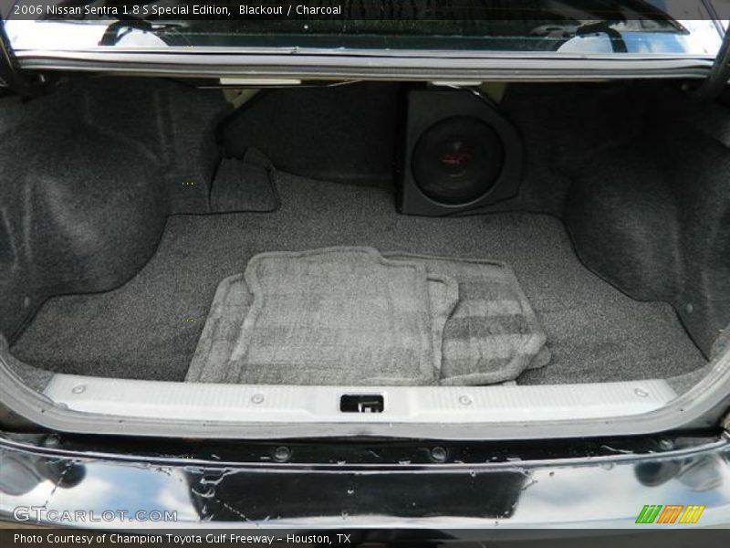 Blackout / Charcoal 2006 Nissan Sentra 1.8 S Special Edition
