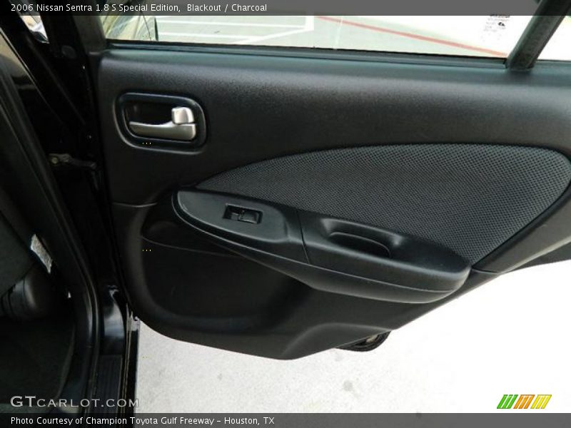 Blackout / Charcoal 2006 Nissan Sentra 1.8 S Special Edition
