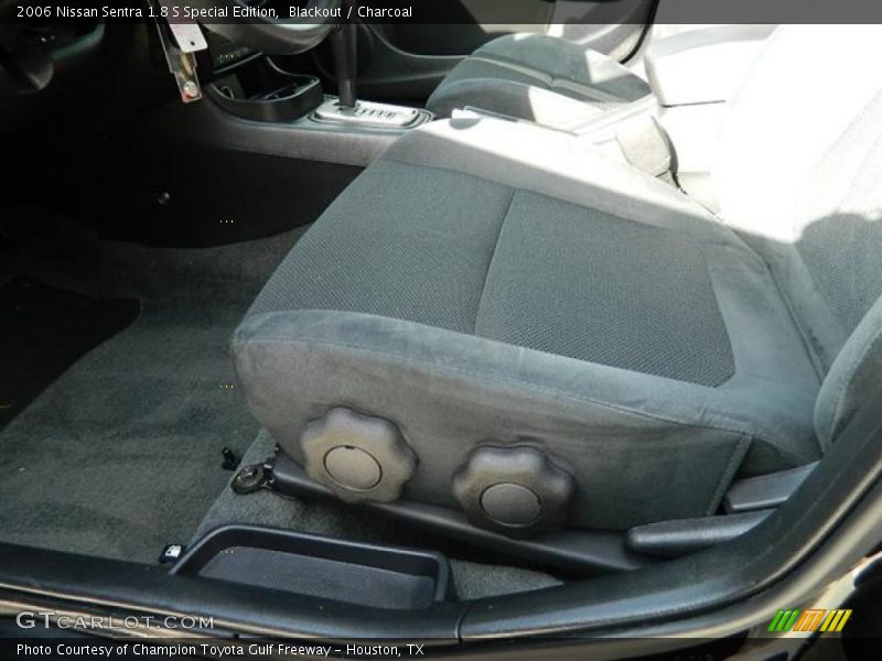 Blackout / Charcoal 2006 Nissan Sentra 1.8 S Special Edition
