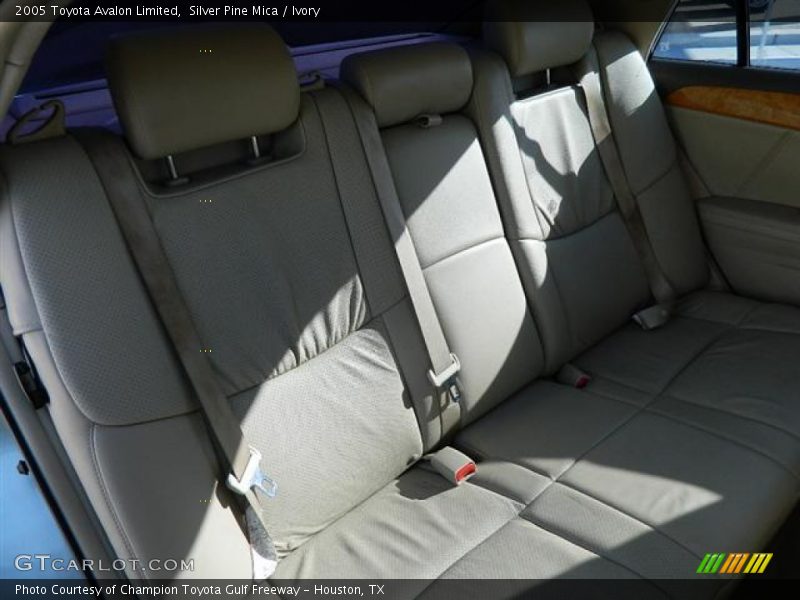 Silver Pine Mica / Ivory 2005 Toyota Avalon Limited
