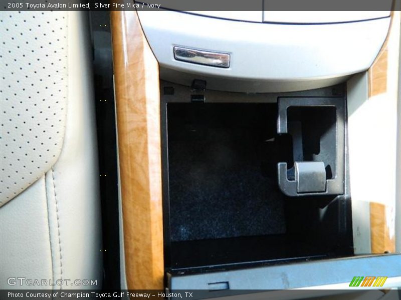 Silver Pine Mica / Ivory 2005 Toyota Avalon Limited