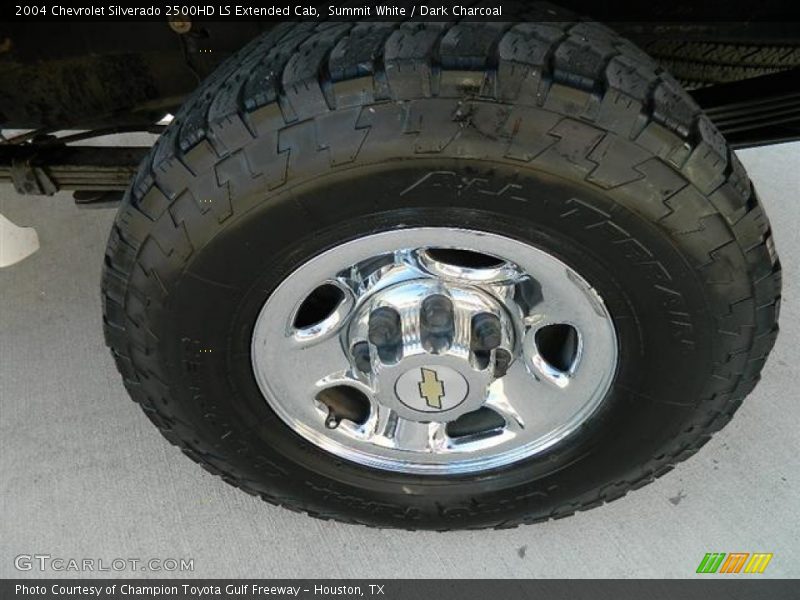 Summit White / Dark Charcoal 2004 Chevrolet Silverado 2500HD LS Extended Cab