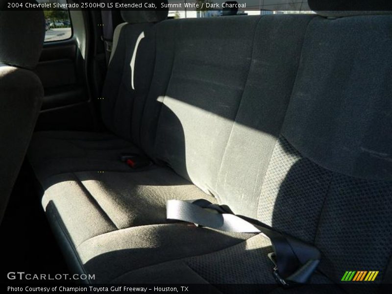 Summit White / Dark Charcoal 2004 Chevrolet Silverado 2500HD LS Extended Cab