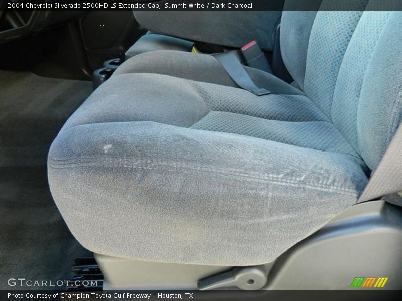 Summit White / Dark Charcoal 2004 Chevrolet Silverado 2500HD LS Extended Cab
