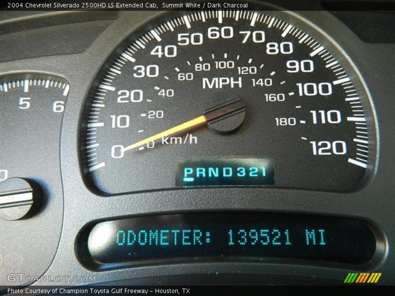 Summit White / Dark Charcoal 2004 Chevrolet Silverado 2500HD LS Extended Cab