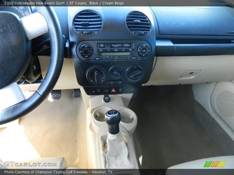 Black / Cream Beige 2002 Volkswagen New Beetle Sport 1.8T Coupe