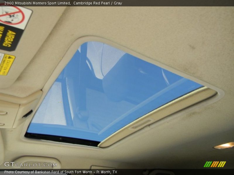Cambridge Red Pearl / Gray 2000 Mitsubishi Montero Sport Limited