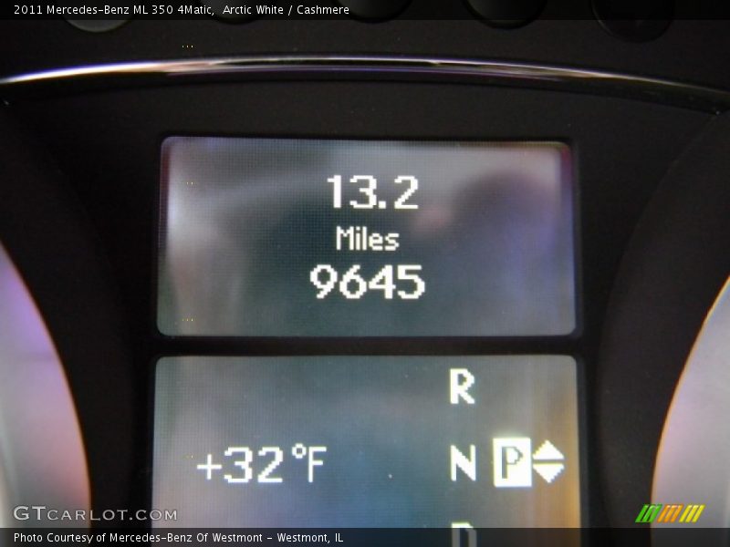 Arctic White / Cashmere 2011 Mercedes-Benz ML 350 4Matic