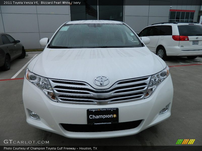 Blizzard Pearl White / Ivory 2011 Toyota Venza V6