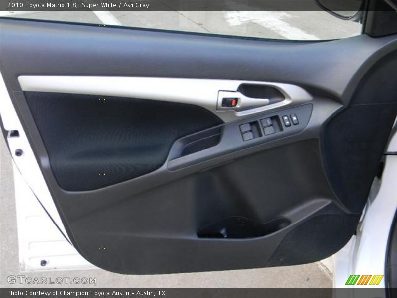 Super White / Ash Gray 2010 Toyota Matrix 1.8